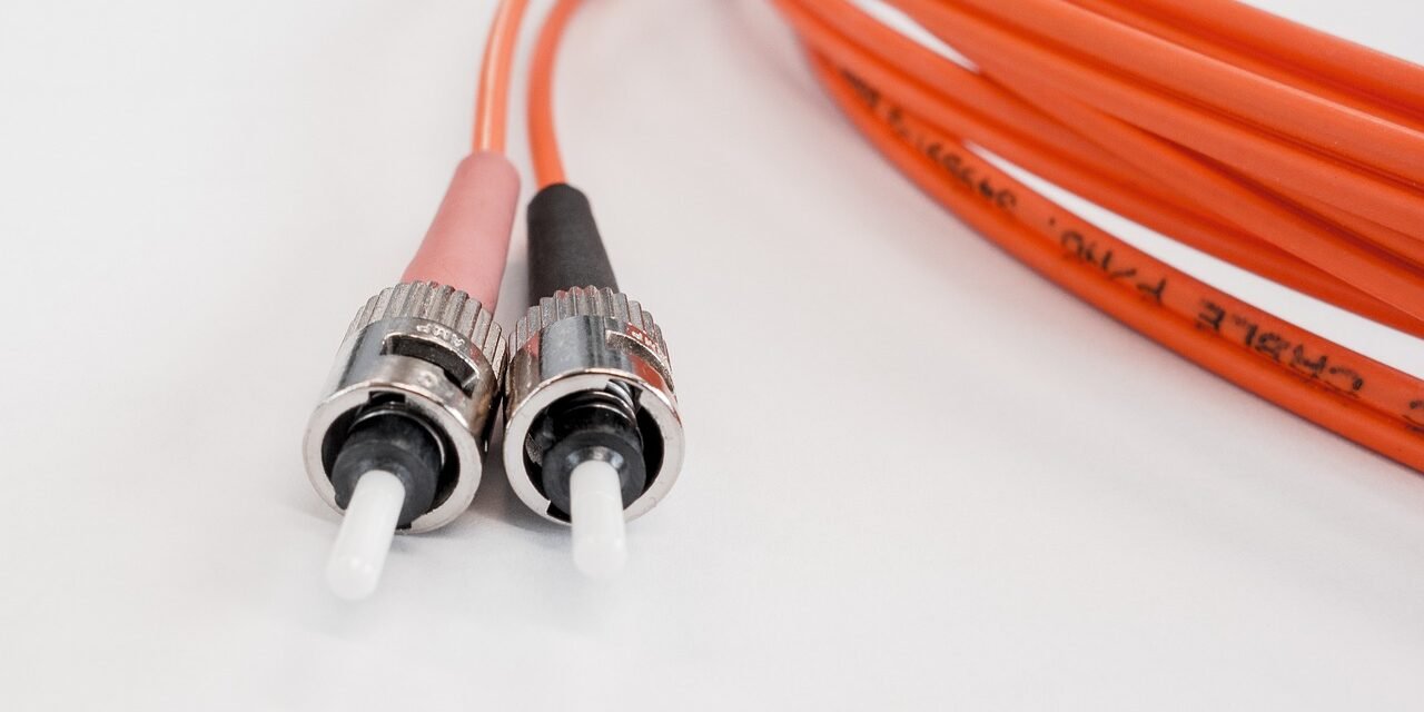 fiber-optic-cable-502894_1280 Fibra ottica NSG Grosseto